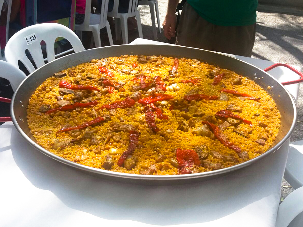 Foto de una de las paellas gigantes de la edición anterior