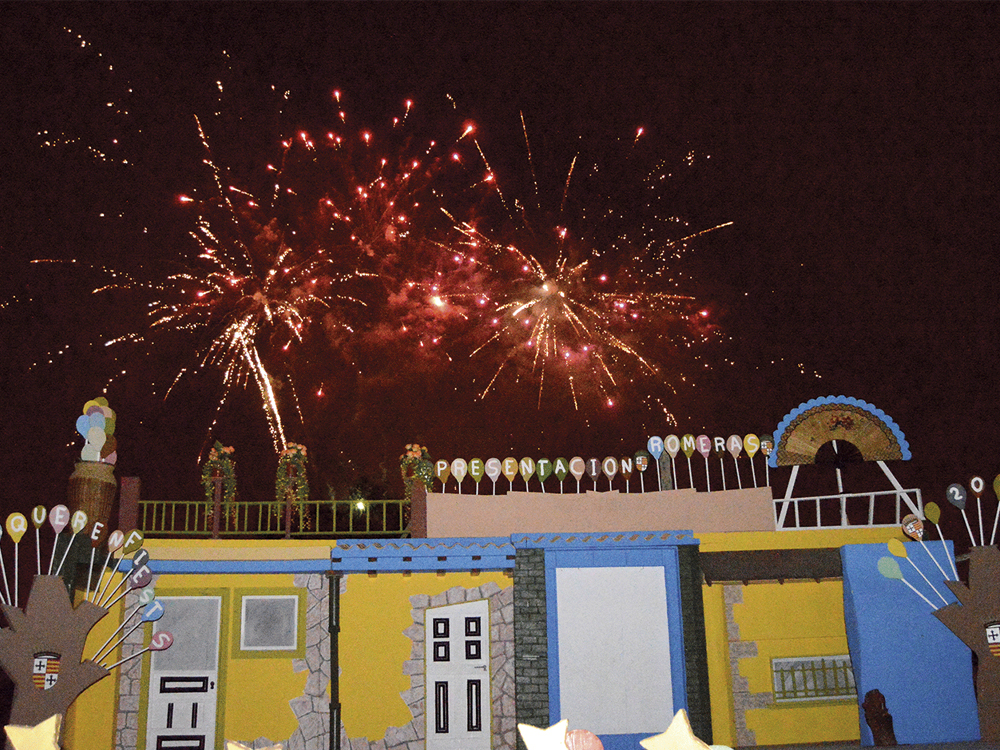 Castillo de fuegos artificiales en Fabraquer