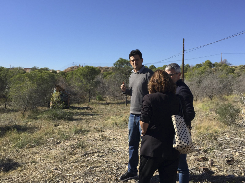 Jaime Albero junto a Eva Delgado y el técnico de Medio Ambiente 1