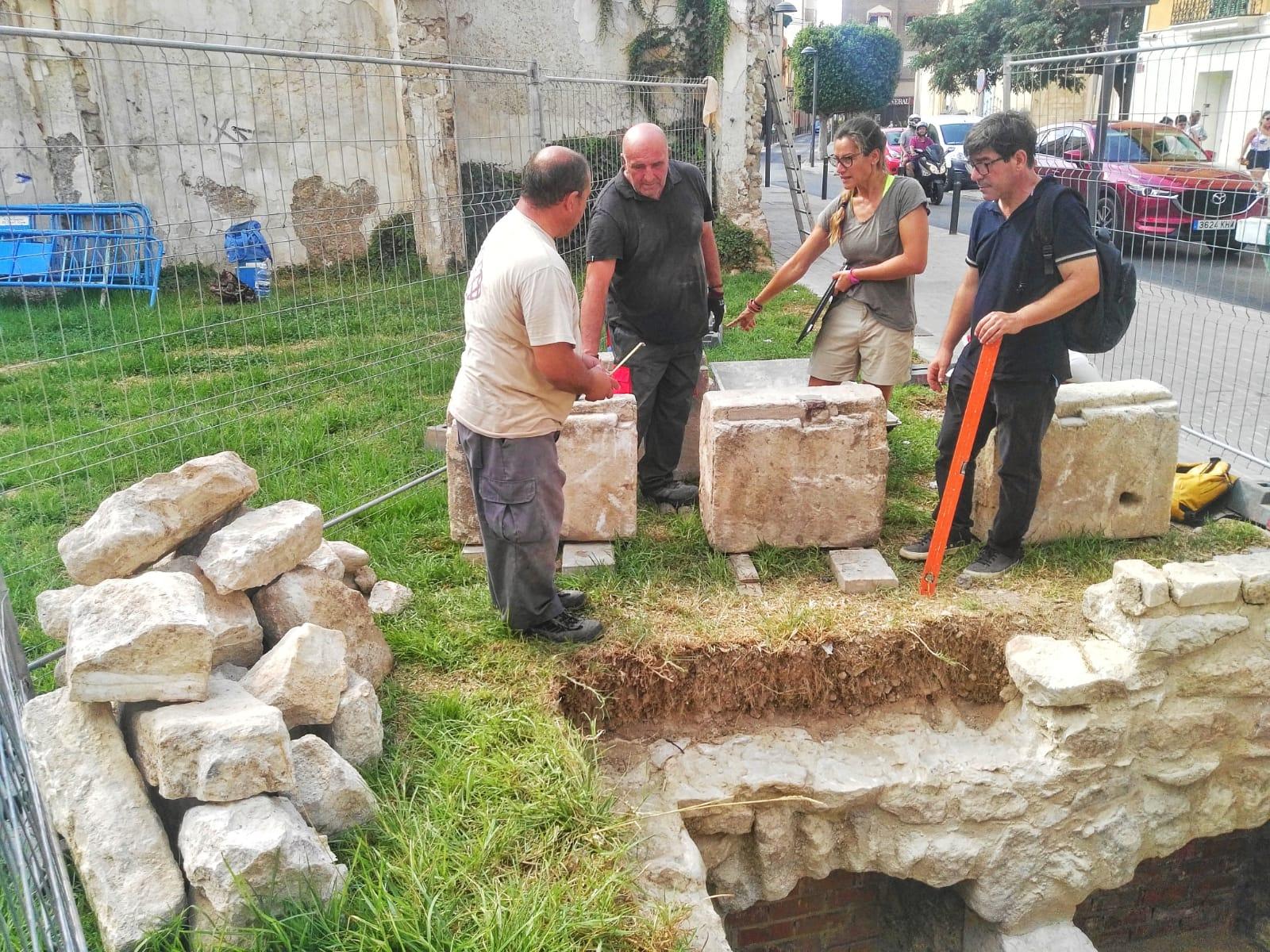 Partidor de Toril en la Plaza Maisonnave de Sant Joan