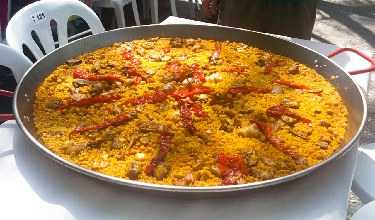 Foto de una de las paellas gigantes de la edición anterior