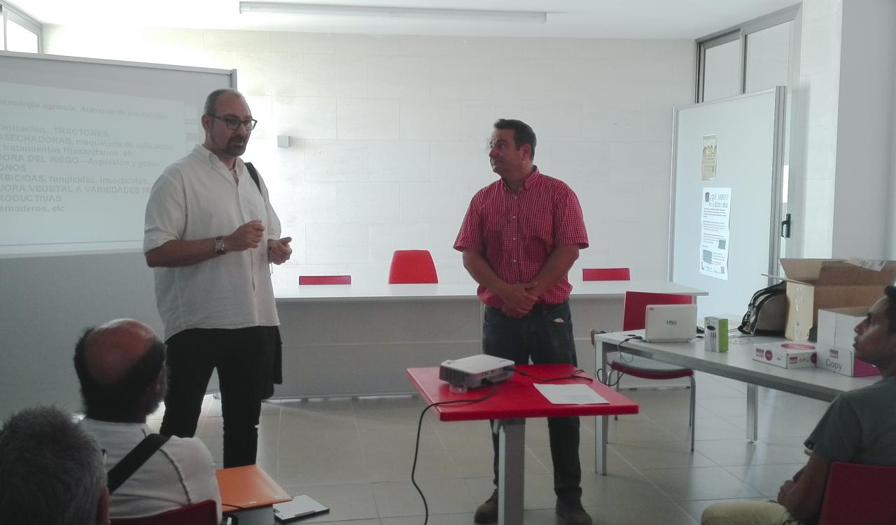 Antoni Manel durante la presentación del curso